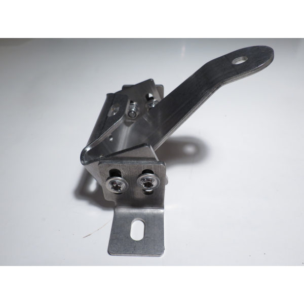 Roof racket brackets, adjustable, single part