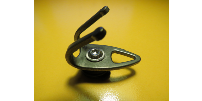 Twist-Fitting "wardrobe" for airline rails