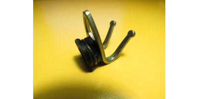 Twist-Fitting "wardrobe" for airline rails